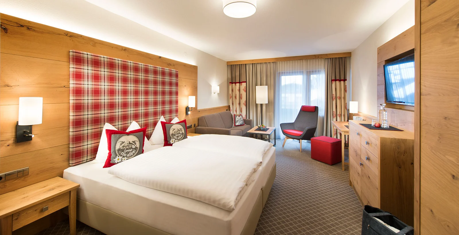 rooms
and
suites
in Zillertal 