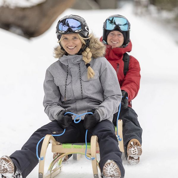 Toboggan runs in Tux